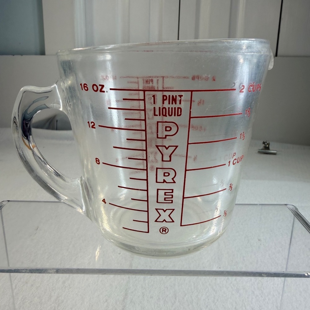 Vintage Pyrex 2 Cup Glass Measuring Cup 16 oz Red Lettering Made in USA K-26